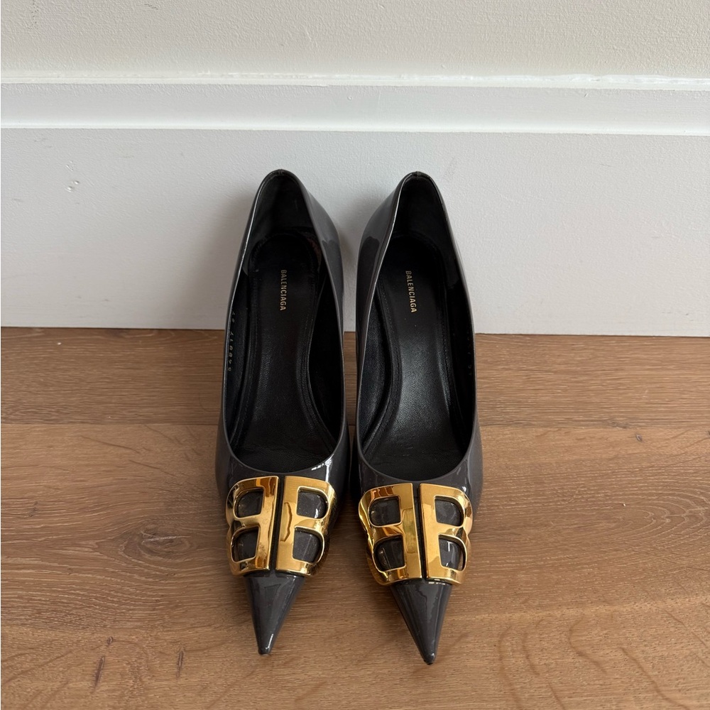 Balenciaga BB Knife Pumps
